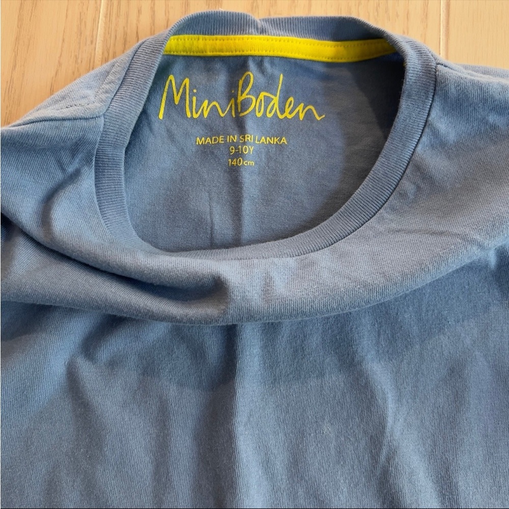 Mini Boden train tee 9/10 - Picture 4 of 4